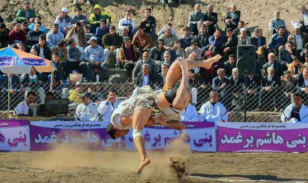 مسابقات منطقه ای کشتی با چوخه در شهرستان جوین برگزار شد