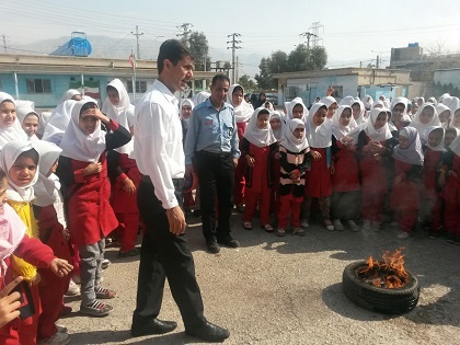 1500 دانش آموز در دوگنبدان چهارشنبه سوری ایمن را فراگرفتند