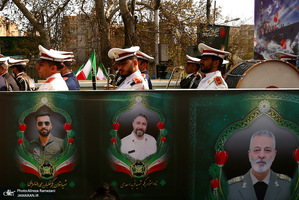 مراسم تشییع پیکرهای مطهر 84 شهید قهرمان ناوشکن دنا -2