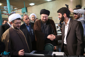 بازدید سید حسن خمینی از کارگاه هنری "یار و یادگار" در حسینیه جماران