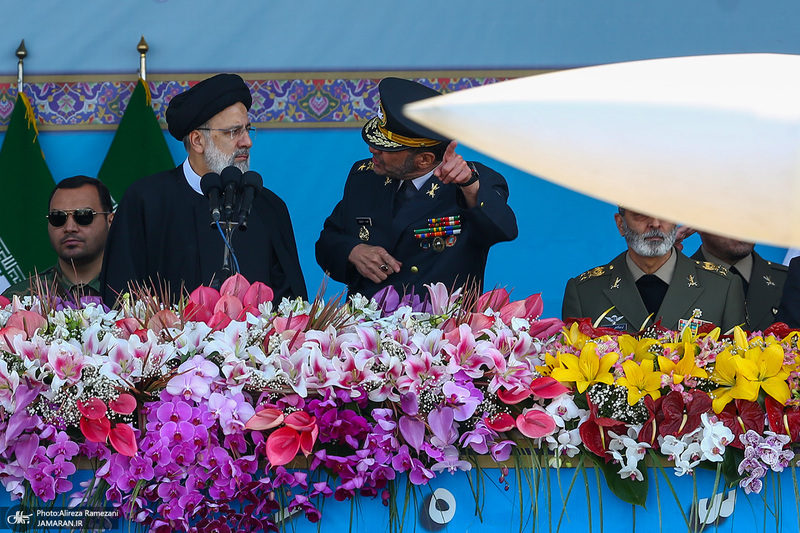 مراسم رژه روز ارتش در جوار حرم مطهر امام خمینی (س) - 2