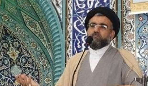 خطیب جمعه بوشهر: دشمن برای ناامیدی مردم نسبت به نظام تلاش می کند