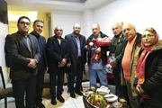 بازیگران ایرانی از ستاره سرشناس جهان در بیمارستانی در تهران عیادت کردند+عکس