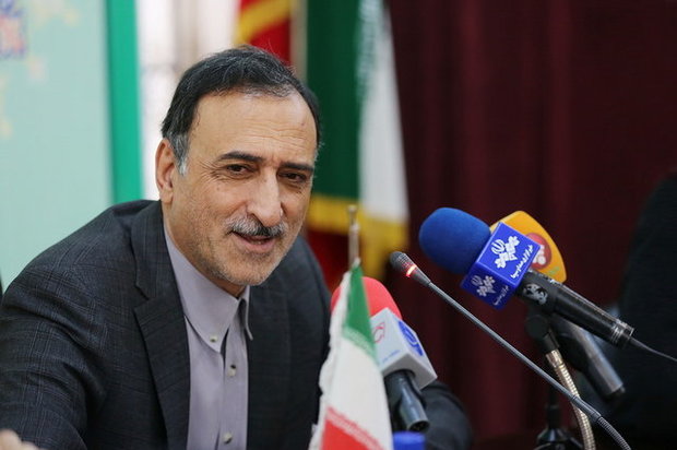 دانش‌آشتیانی: قوانین پرداخت حقوق معلمان و کارمندان جدا می‌شود