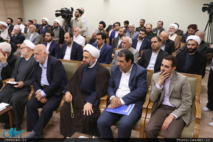 دیدار جمعی از مسئولان و فعالان فرهنگی از استان‌های یزد و همدان با رهبر معظم انقلاب 
