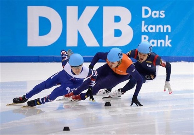 مسابقات بین‌المللی &quot;اسکیت روی یخ&quot; در شاندیز برگزار می‌شود