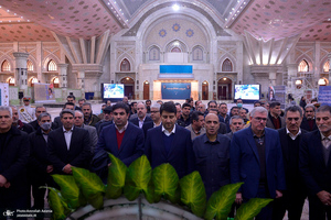 تجدید میثاق وزیر ارتباطات و فناوری اطلاعات و جمعی از معاونین با آرمان های حضرت امام خمینی (س)