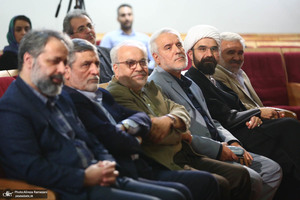 مراسم رونمایی از کتاب «چالش‌های تاریخی»