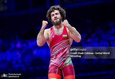 ویدیو| اتفاق زشت در کشتی آزاد قهرمانی جهان؛ تلاش های بی پایان برای ضرب و شتم مرد ژاپنی!