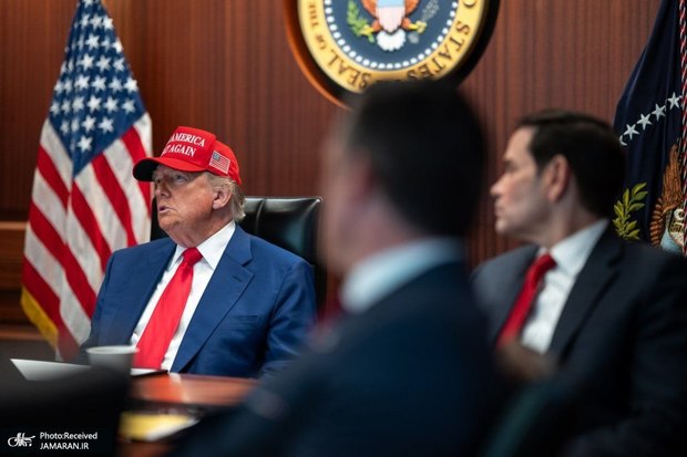 گزارش CBS از حمله آمریکا به ایران: اقدام ترامپ انتقاد گسترده دموکرات‌ها و برخی جمهوری‌خواهان را برانگیخت/ یک مقام اطلاعاتی آمریکا: ما وارد سرزمینی ناشناخته شده‌ایم؛ نمی‌دانیم واکنش ایران چه خواهد بود