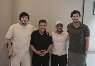 عکس| قلعه نویی در محاصره پسرانش در امارات!