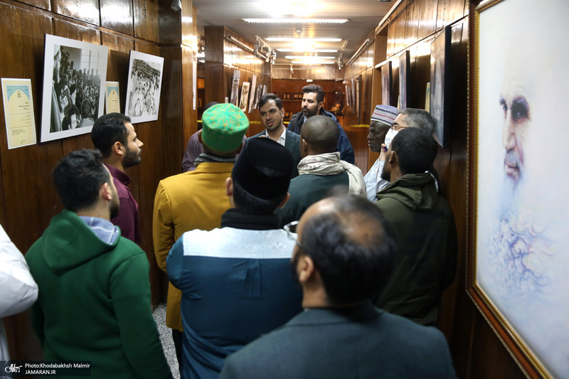 بازدید جمعی از شرکت کنندگان چهلمین دوره مسابقات بین المللی قرآن کریم از جماران