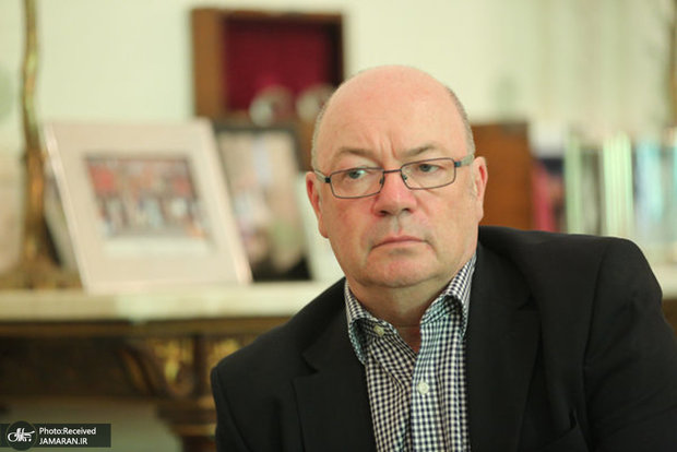 معاون پیشین وزیر خارجه انگلیس: ایران و آمریکا می‌توانند به توافقی بهتر از برجام برسند/ چشم‌اندازها بهتر از آن چیزی است که برخی تصور می‌کنند/ ایران نیازمند تضمین‌هایی است تا مطمئن شود توافق جدید به سرنوشت خروج مجدد آمریکا دچار نخواهد شد