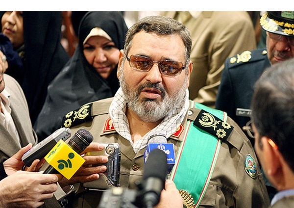 آیت‌الله هاشمی پشتوانه عظیم معنوی و روحی و رابط میان رزمندگان و امام بودند
