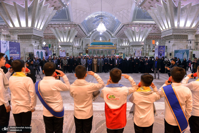 تجدید میثاق وزیر، معاونین و مدیران کل وزارت آموزش و پرورش با آرمان های حضرت امام (س)