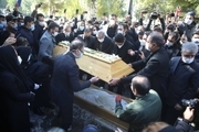 پیکر استاد محمدرضا شجریان به خاک سپرده شد / گزارش مراسم تشییع از تهران تا مشهد + عکس و فیلم