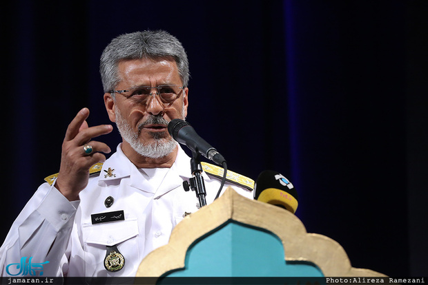 دریادار سیاری: جنگ امروز، نبرد اراده‌هاست/ تولید محتوای هوشمندانه، مهمات راهبردی در جنگ نرم است