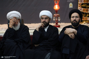 مراسم عزادارای شب عاشورا در حرم مطهر امام خمینی