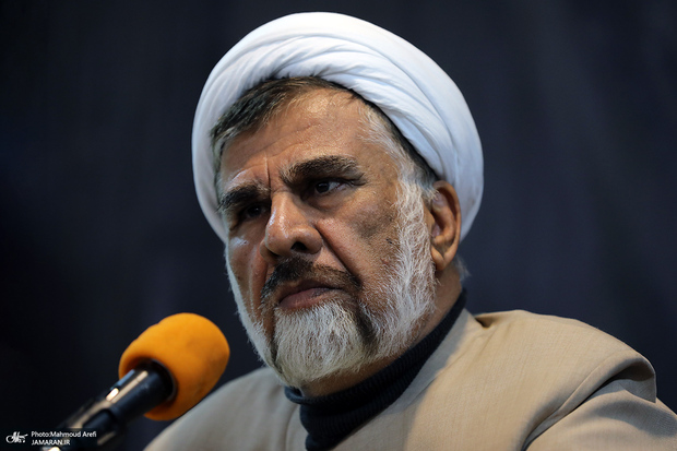 انتقاد فاضل میبدی از حمید رسایی پس از حملات وی به پزشکیان + عکس