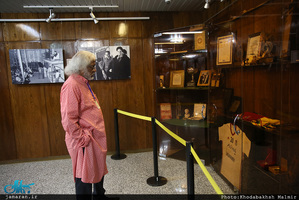 بازدید جمعی از خبرنگاران کشور هند از بیت امام خمینی (س) در جماران