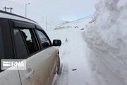 ارتفاع برف در جاده‌های پیرانشهر به 60 سانتی‌متر رسید