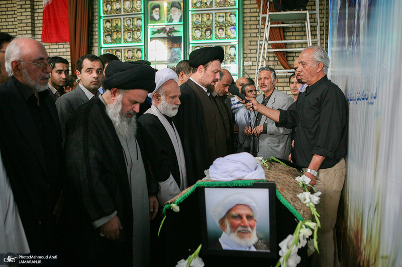 آیت الله موسوی بجنوردی