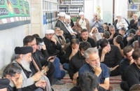 مراسم عزاداری عاشورای حسینی سال ۱۴۰۵ در دفتر آیت الله العظمی صانعی (ره) در قم (7)