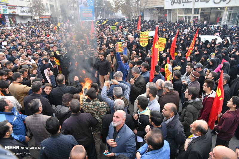 راهپیمایی مردم سراسر کشور در محکومیت ترور سردار قاسم سلیمانی 