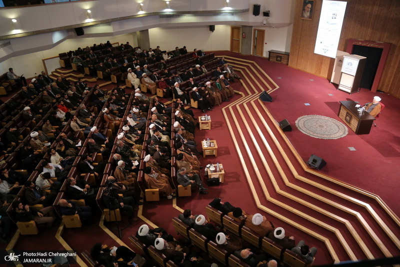 مراسم رونمایی از کتاب«سَلُونِی قَبْلَ‏ أَنْ‏ تَفْقِدُونِی؛ تحریر نهج البلاغه»، تالیف آیت الله العظمی جوادی آملی