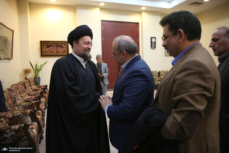 دیداررئیس و جمعی از کارکنان بنیاد مستضعفان با سید حسن خمینی