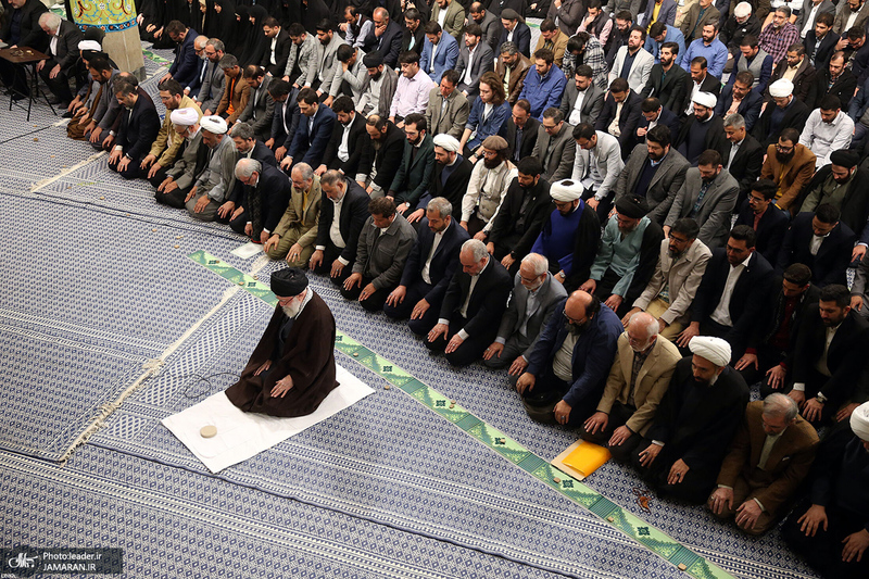 دیدار جمعی از شاعران و اهالی فرهنگ و ادب با رهبر معظم انقلاب