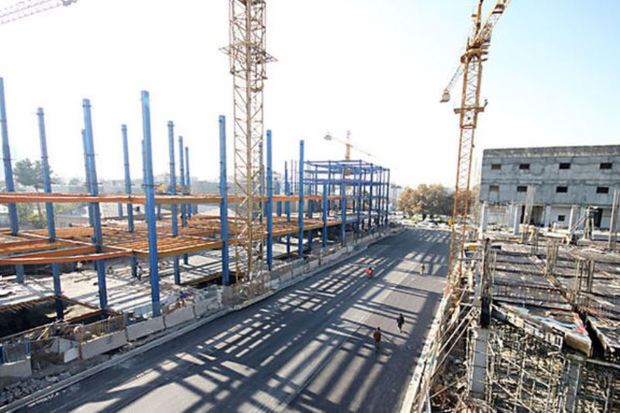 طولانی شدن پروژه ها موجب هدرفت هزینه ها می شود