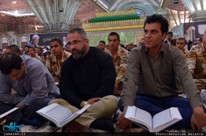 محفل انس با قرآن شرکت کنندگان در سی و چهارمین دوره مسابقات بین المللی قرآن در حرم مطهر امام خمینی(س) 