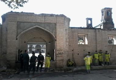 تیشه مدیریت چندگانه بر ریشه بناهای تاریخی