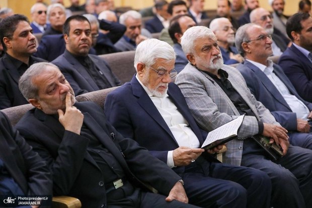 حضور عارف معاون اول رییس جمهور در مراسم ختم خیر مدرسه ساز  + عکس