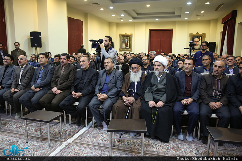نشست فعالان حوزه تربیت آموزش و پرورش مازندران با سید حسن خمینی