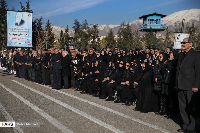 تشییع مرحوم امیر دریادار دوم داریوش ضرغامی 