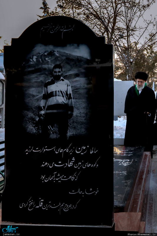 حضور رهبر معظم انقلاب در مرقد مطهر امام راحل و گلزار شهدای بهشت زهرا(س)