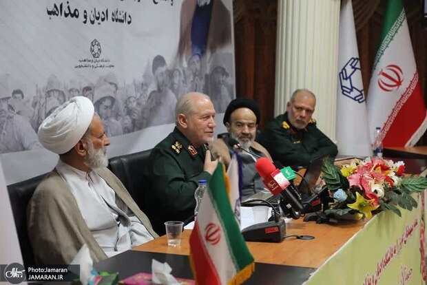 سردار رحیم صفوی: 200 هزار نفر که در جنگ 12 روزه از اسرائیل فرار کردند هنوز اطمینان ندارند و برنگشته‌اند/ هیچ قدرتی نمی‌تواند ایران را از پای درآورد