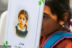 گرامیداشت روز جهانی کودک در قطعه شهدای جنگ ۱۲ روزه