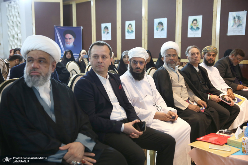 نشست «گفتمان توحیدی اخلاقی‌ امام‌ خمینی(س) در دنیای معاصر؛ دستاوردها و آینده فرارو»