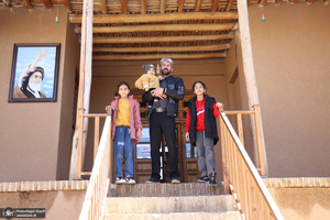 بازدید گردشگران نوروزی از بیت تاریخی حضرت امام در خمین