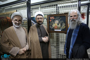 بازدید جمعی از مدیران موسسه تنظیم و نشر آثار امام(س) از مرکز اسناد کتابخانه ملی 