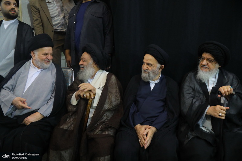 مراسم چهلمین روز تدفین رهبر شهید در دفتر آیت الله العظمی سیستانی در قم