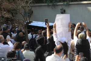 مراسم تشییع ناصر تقوایی