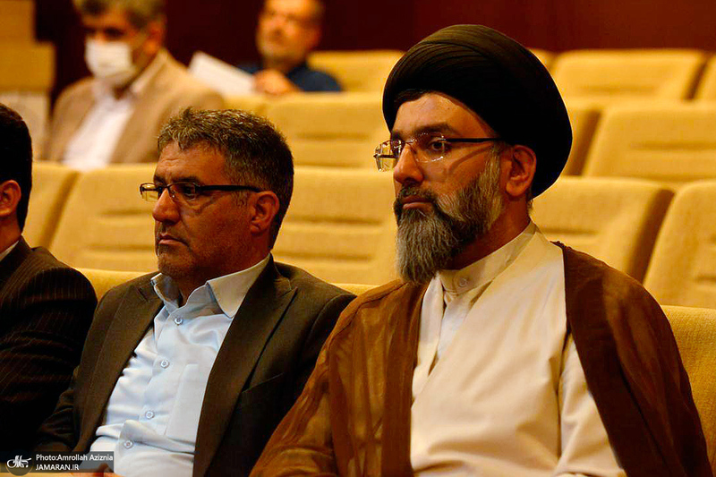 همایش دست اندرکاران کنگره ملی سرداران و 12000 شهید استان تهران در حرم امام خمینی