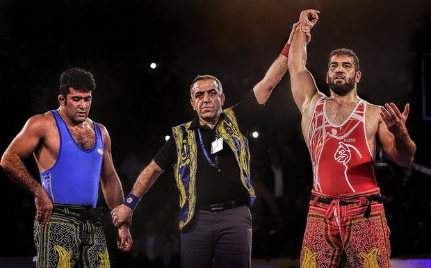 صادق زاده: احمد میرزاپور پهلوان واقعی ایران است/ هیچ کار غیرقانونی در فینال انجام ندادم