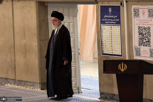 حضور رهبر انقلاب در انتخابات مجلس شورای اسلامی و مجلس خبرگان رهبری