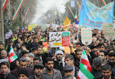 مردم برای مقابله با زیاده خواهی های دشمن در راهپیمایی 22بهمن شرکت کنند