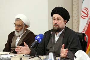 آیین رونمایی  از فصلنامه گواه در مرکز اسناد انقلاب اسلامی